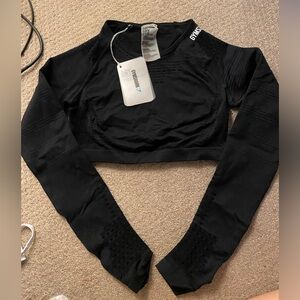 Gymshark flawless knit long sleeve crop top

.